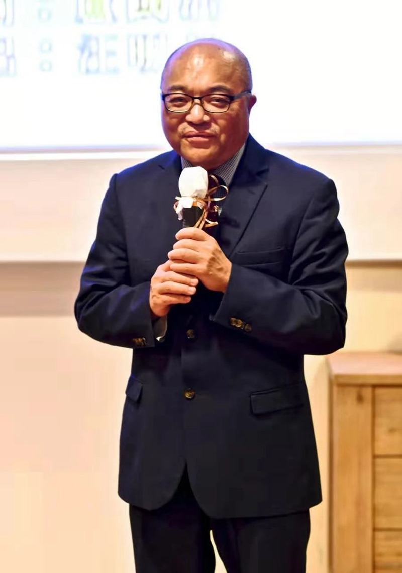 荷兰文康福利基金会再办敬老活动，华洋老人们欢聚一堂品尝中式美食