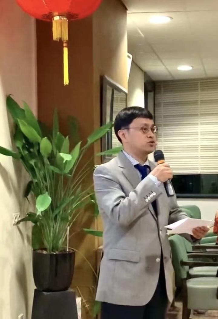 敬天下老人，扬中华美德 ——荷兰“文康之夜”晚会快乐上演