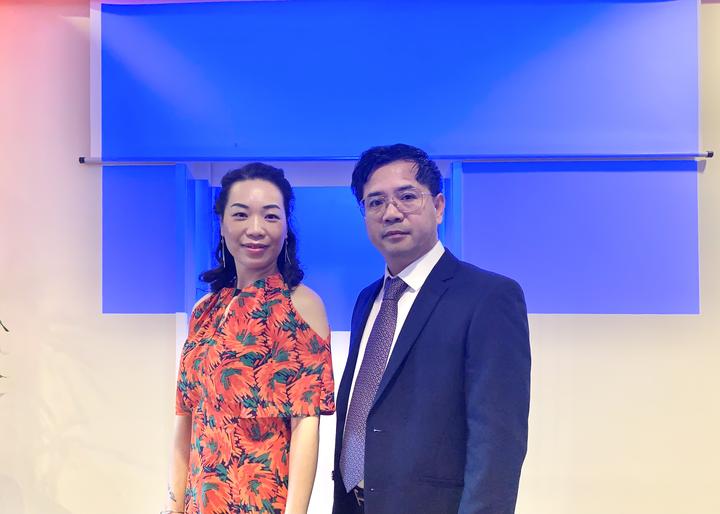 敬天下老人，扬中华美德 ——荷兰“文康之夜”晚会快乐上演